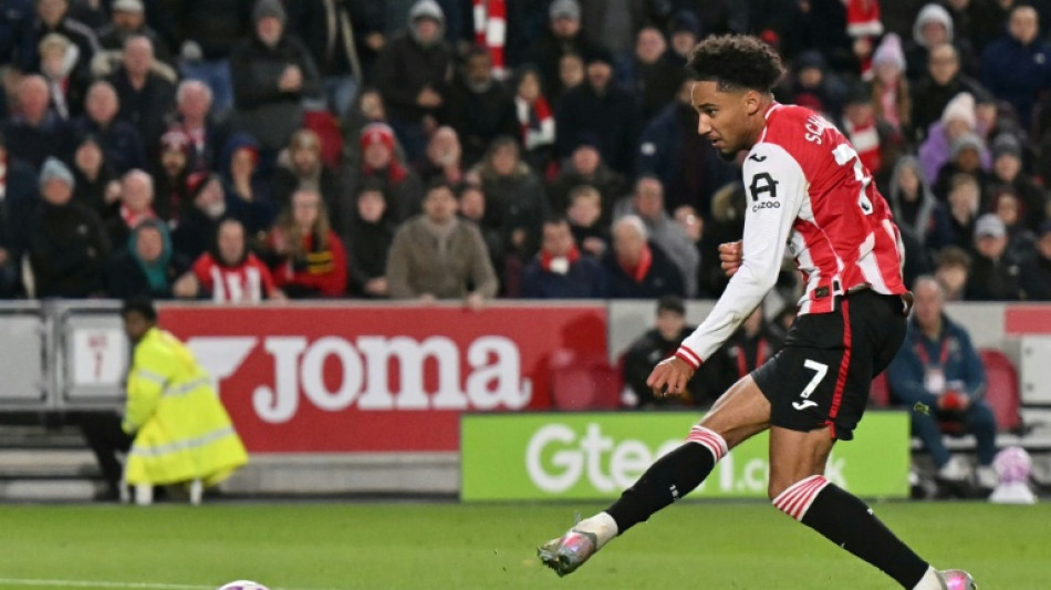 Liverpool suffer fourth consecutive Premier League defeat at Brentford