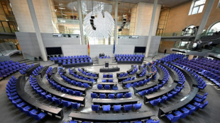 Bei Parteienbeschwerde wegen Nichtzulassung zu Wahl keine Gesetzespr&uuml;fung