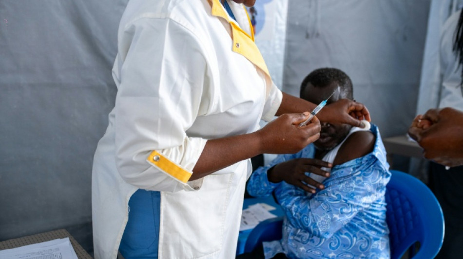 La RDC inicia pruebas de la vacuna Ervebo contra el &eacute;bola en el epicentro de la epidemia