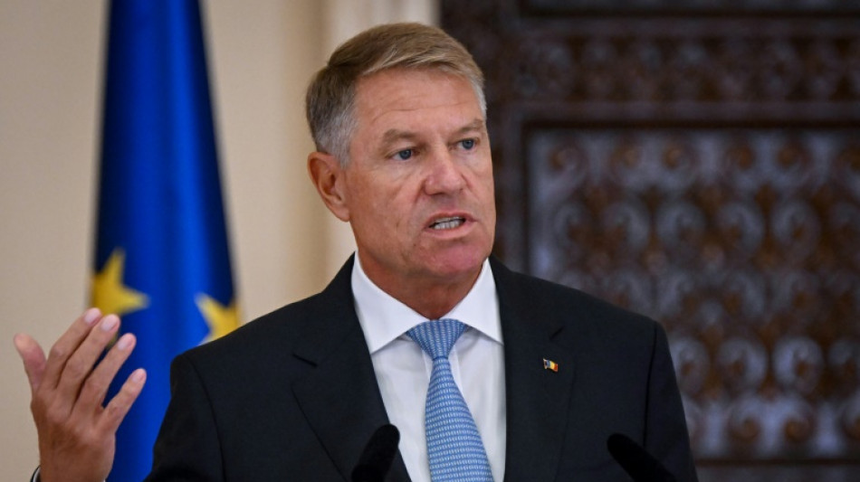 Dans une Roumanie en &eacute;bullition, le pr&eacute;sident jette l'&eacute;ponge