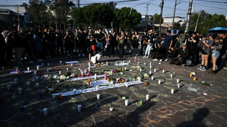 Mexico mourns photographers killed in music festival mishap