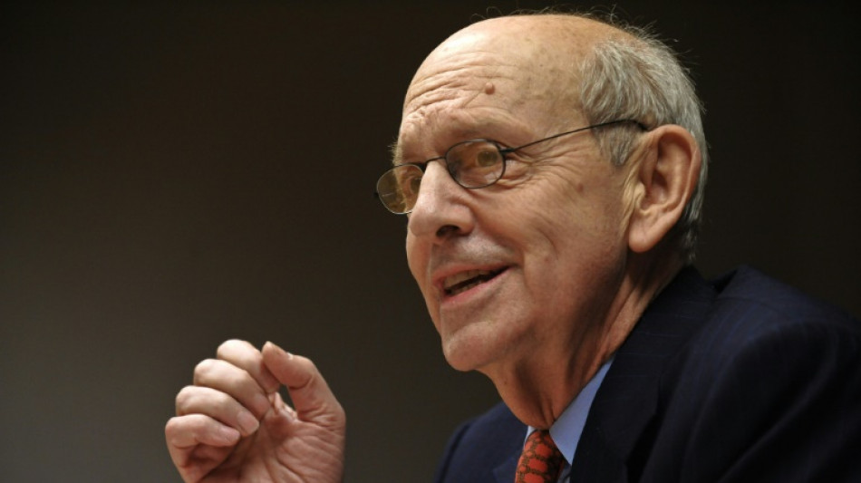 El juez progresista de la Corte Suprema de EEUU Stephen Breyer se jubilar&aacute;