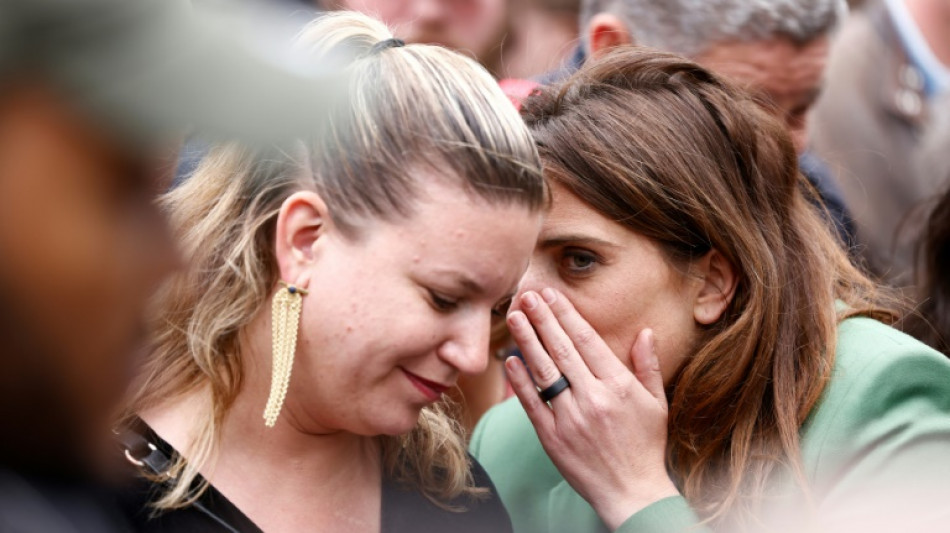 L&eacute;gislatives: la campagne d&eacute;marre, Attal veut &eacute;viter la "catastrophe" des "extr&ecirc;mes"