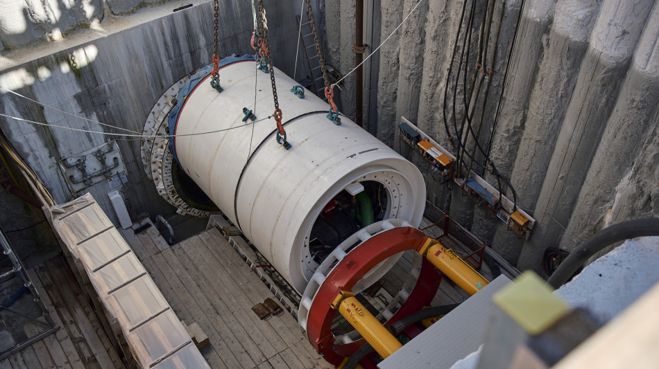 Il prezzo del gas &egrave; in leggero calo in avvio a 45,5 euro