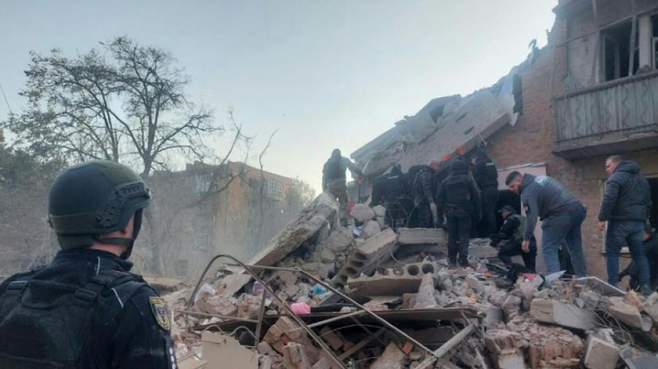 Ukraine: au moins 11 morts dans de nouvelles frappes russes