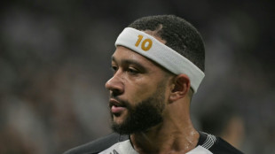 Corinthians paga parte da d&iacute;vida com Memphis Depay