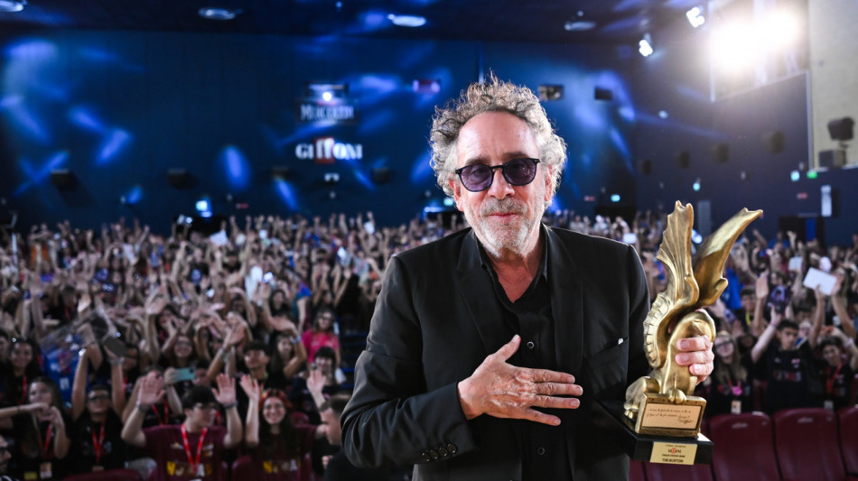 Giffoni in nero osanna Tim Burton, 'Siete energia pura