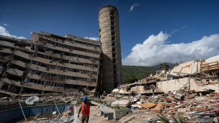 Estratto vivo dopo otto giorni l'uomo intrappolato a La Guaira