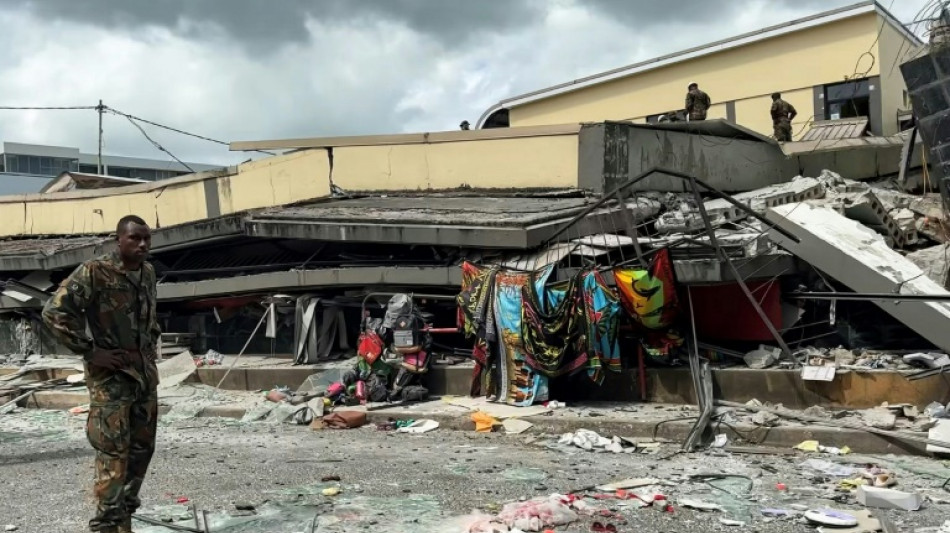 Vanuatu: les recherches de survivants continuent apr&egrave;s le puissant s&eacute;isme, au moins 14 morts confirm&eacute;s