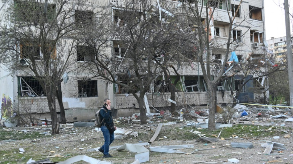 Zelenski afirma que Ucrania respetar&aacute; la tregua de Putin por la Pascua, pero denuncia violaciones