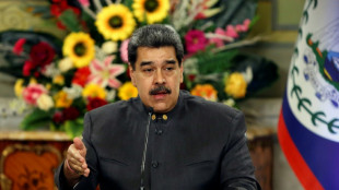 Maduro y oposici&oacute;n de Venezuela firman acuerdo y EEUU flexibiliz&oacute; sanciones