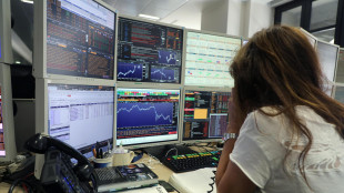 Borsa: l'Europa piatta aspetta i dati Usa, Milano sulla parit&agrave;