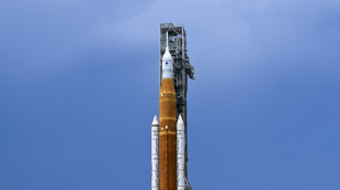 Megacohete de la NASA despega hacia la Luna con la mira en Marte