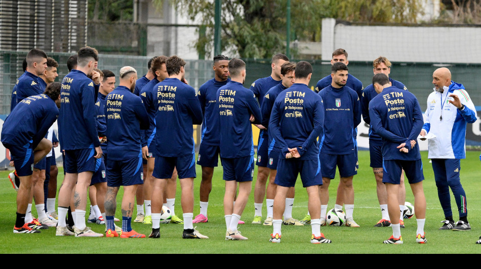 Calcio: la nazionale partita per la tourn&eacute;e negli Usa