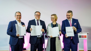 Ein "Ruck" f&uuml;r Th&uuml;ringen: CDU, SPD und BSW pr&auml;sentieren Koalitionsvertrag