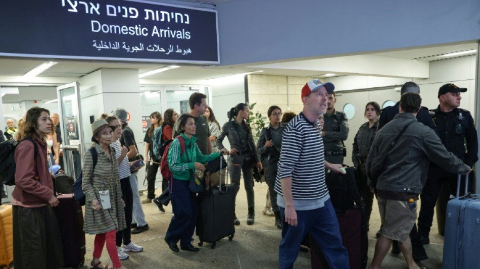 Israels Pr&auml;sident will f&uuml;nf Passagiere von Flydubai-Flug f&uuml;r "Heldenmut" auszeichnen 