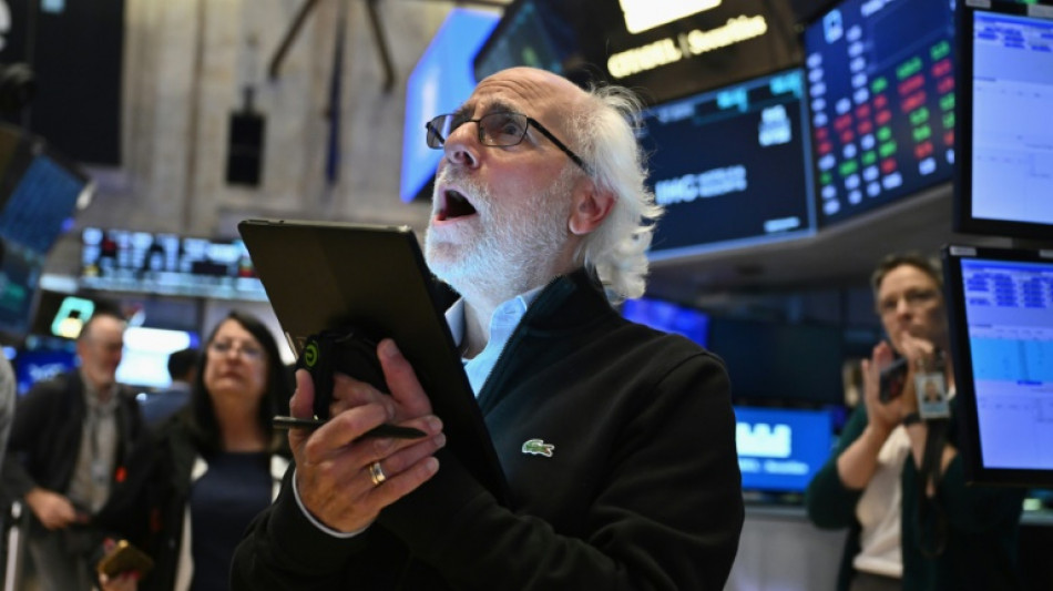 Wall Street limite ses pertes, apr&egrave;s une crispation li&eacute;e &agrave; l'attaque iranienne