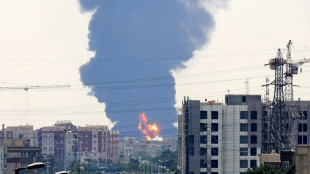 Raids isra&eacute;liens intenses en Iran, mosqu&eacute;es et stations de m&eacute;tro serviront d'abris