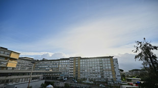 Papa apresenta sinais de melhora, mas &eacute; 'cedo demais' para deixar o hospital