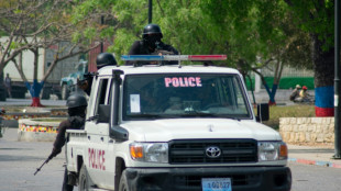 Grupos armados enfrentam policiais no centro de Porto Pr&iacute;ncipe