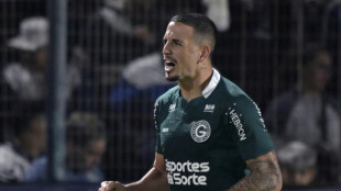 Com dois gols de p&ecirc;nalti, Goi&aacute;s vence Gimnasia y Esgrima (2-0) em La Plata pela Sul-Americana