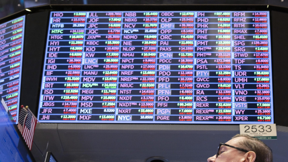 Wall Street apre in rialzo, Dj +0,12%, Nasdaq +0,39%