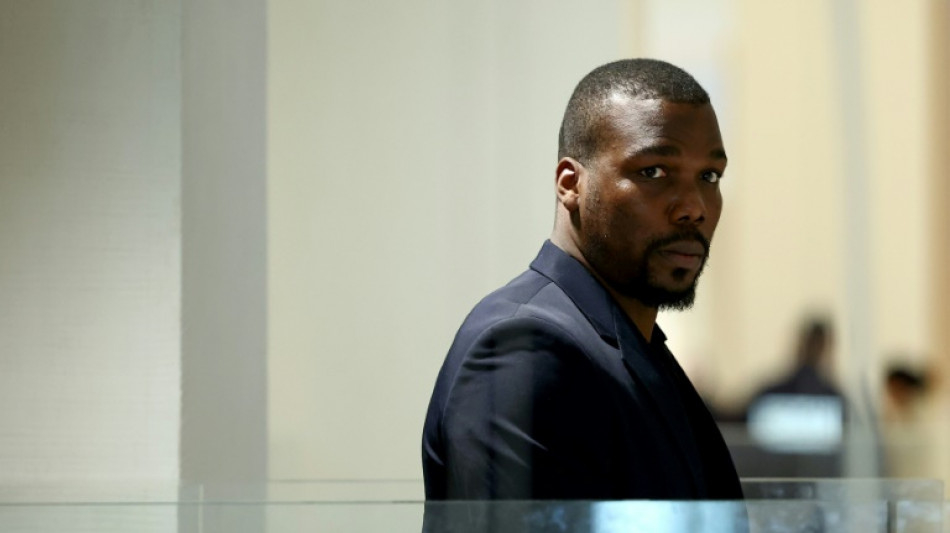 Affaire Pogba: le proc&egrave;s de six proches du footballeur s'ouvre avec une demande de renvoi
