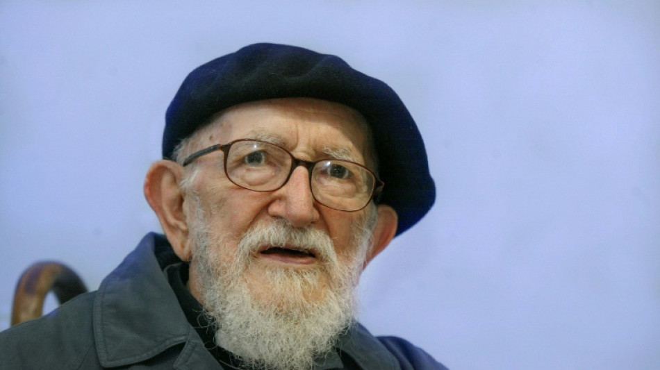 El Vaticano conoc&iacute;a las acusaciones contra el abate Pierre desde "el oto&ntilde;o de 1955", seg&uacute;n una investigaci&oacute;n