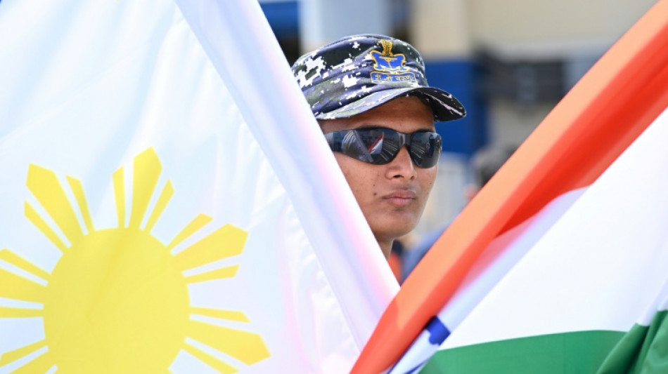 Mer de Chine m&eacute;ridionale: le pr&eacute;sident philippin en Inde sur fond de manoeuvres militaires
