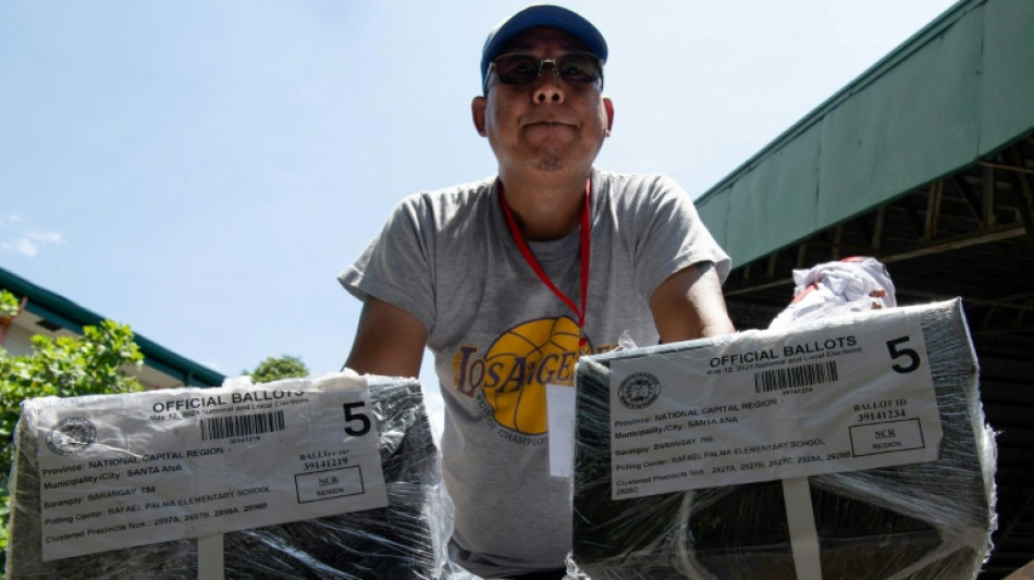 Duel &eacute;lectoral entre les dynasties philippines au pouvoir