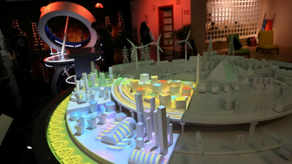 La COP27 arranca en Egipto y aprueba debatir un fondo por los da&ntilde;os del cambio clim&aacute;tico