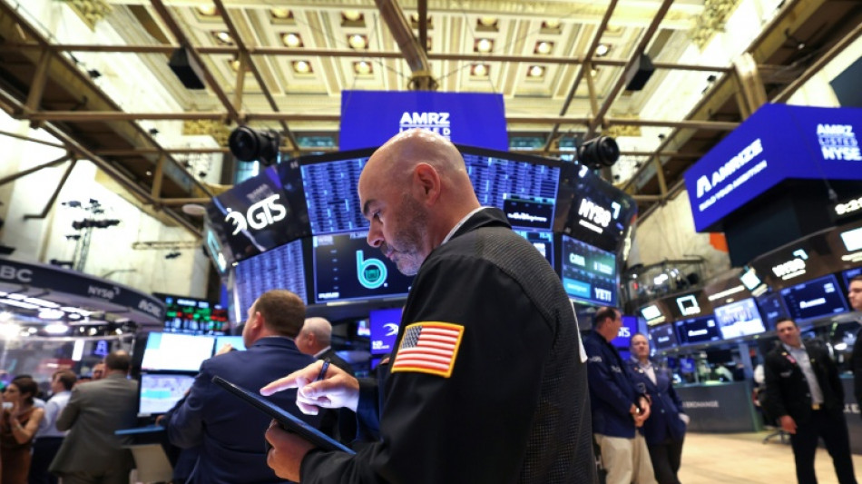 Wall Street ouvre sans entrain face aux pressions commerciales de Trump