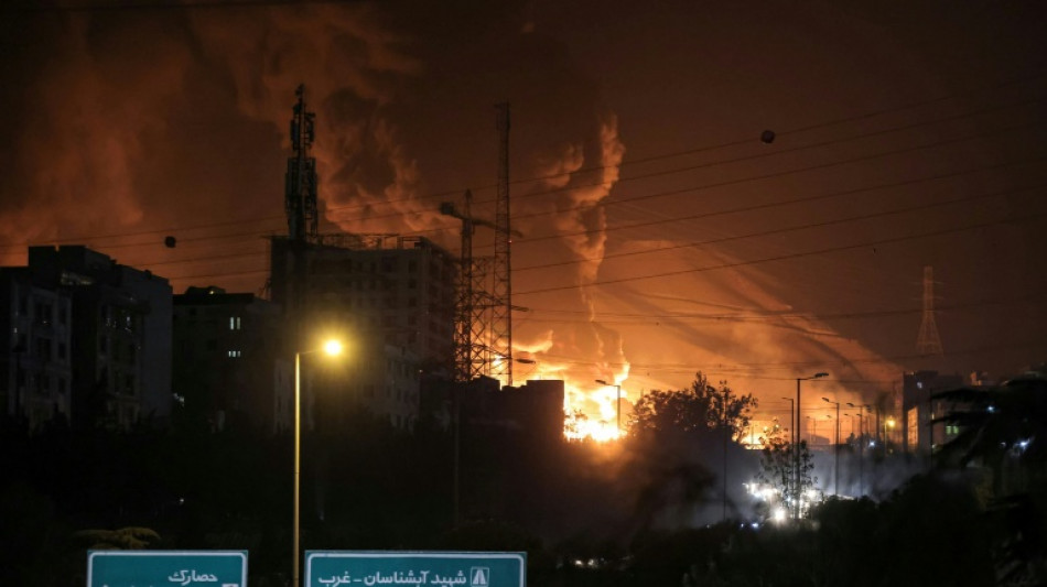 Nouvelles frappes isra&eacute;liennes sur l'Iran, apr&egrave;s une salve de missiles 