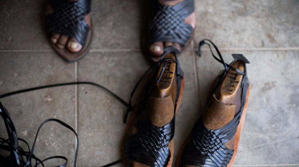 Adidas entschuldigt sich in Mexiko für Verwendung von indigenem Design bei Schuh-Modell