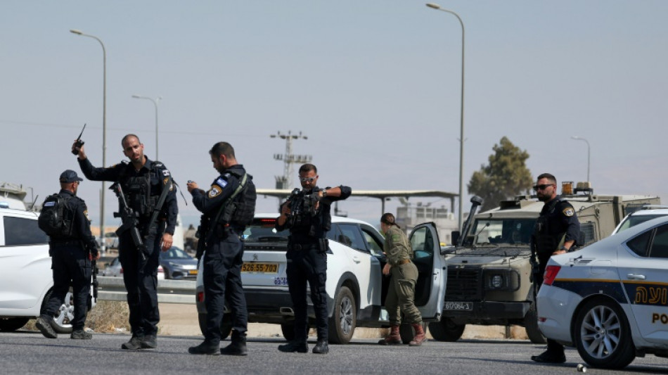 Tr&ecirc;s guardas israelenses morrem em ataque contra ponte entre Cisjord&acirc;nia e Jord&acirc;nia