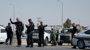 Tr&ecirc;s guardas israelenses morrem em ataque contra posto de controle na Cisjord&acirc;nia