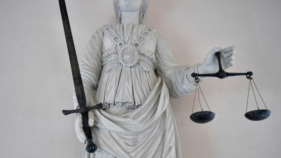 Freispruch in Prozess gegen Waffenh&auml;ndler in Zusammenhang mit L&uuml;bcke-Mord