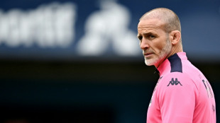 Stade Francais owner backs Gustard after relegation scare