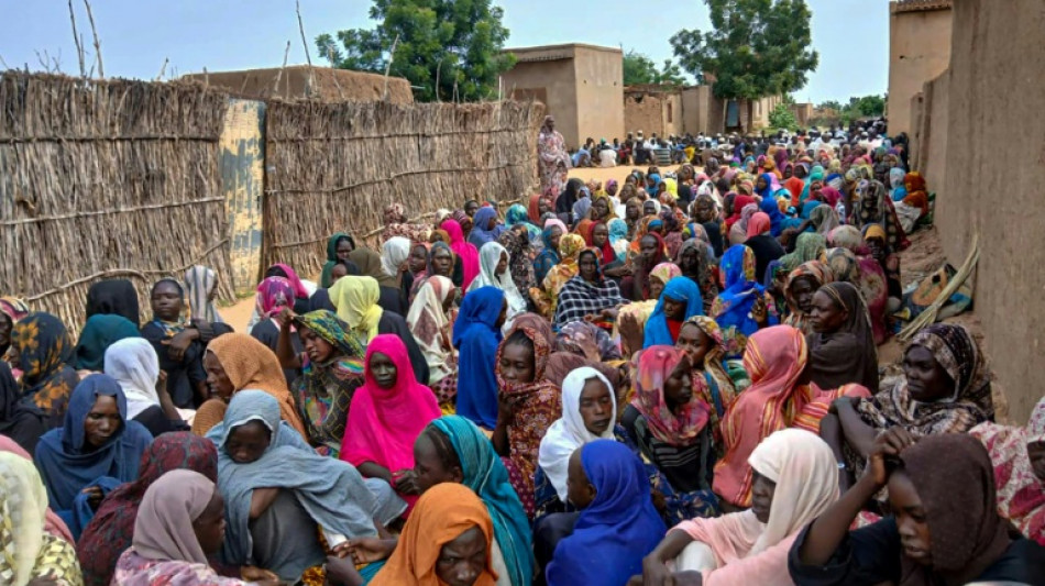 Paramilitares dizem controlar cidade do Sudão; ONU pede corredor humanitário
