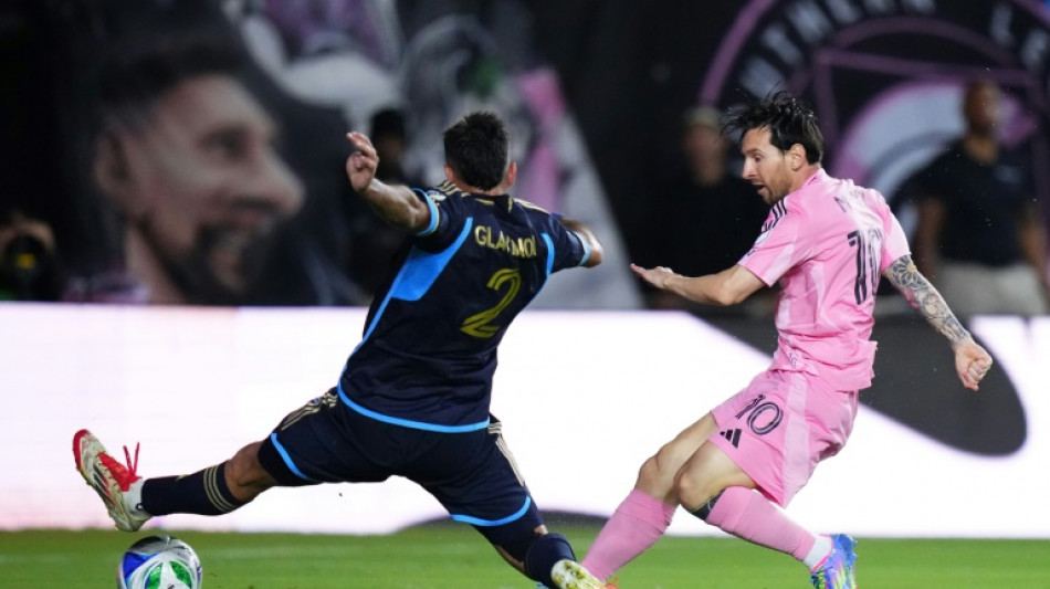 Messi returns - and scores inside two minutes