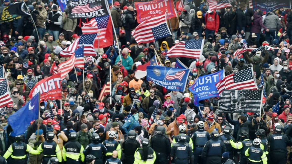 Ultraderechistas del grupo Proud Boys presentan demanda por condenas tras asalto al Capitolio