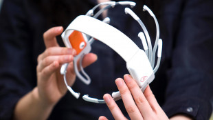 Impianto cerebrale traduce gesti e parole in persone paralizzate