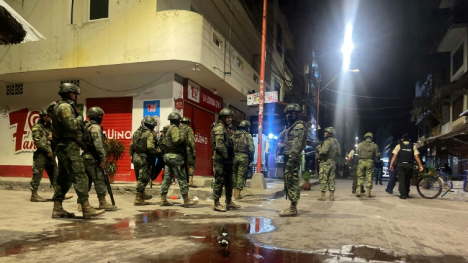 Atiradores assassinam seis pessoas em povoado tur&iacute;stico do Equador