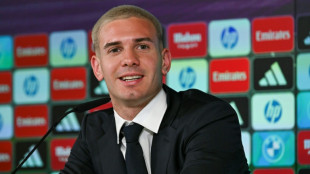 Mastantuono recuerda a Di Stefano en su presentaci&oacute;n con el Real Madrid