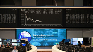 Borsa: l'Europa chiude fiacca, Francoforte -0,02%