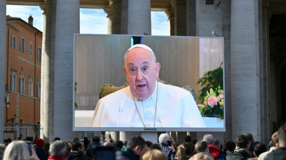 El papa pronunci&oacute; el &Aacute;ngelus desde su residencia por su leve gripe