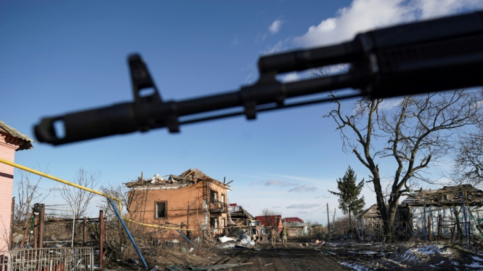 Zelensky appelle l'Europe &agrave; rester ferme avant des pourparlers lundi