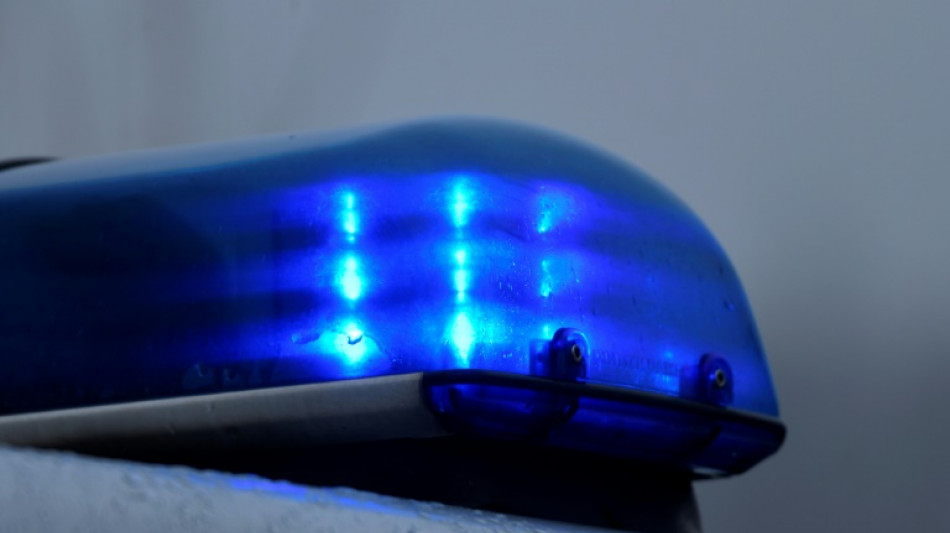 Mann soll Bekannten in Berlin in Auto auf offener Stra&szlig;e erschossen haben