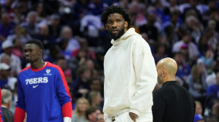 NBA: Embiid suspendu trois matches pour avoir "bouscul&eacute;" un journaliste
