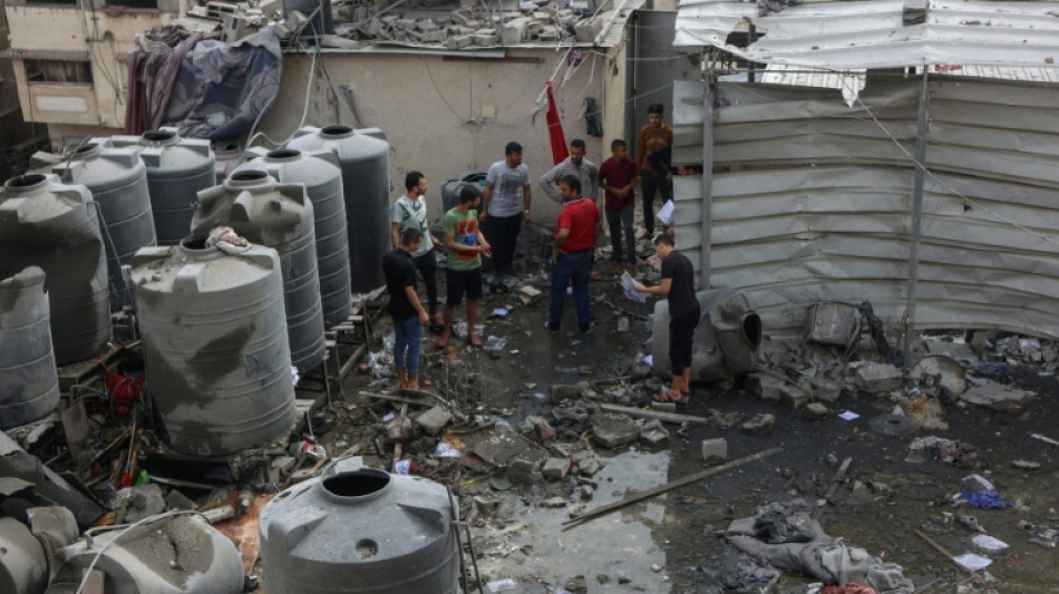 Defesa Civil de Gaza relata 12 mortos em bombardeios israelenses em Gaza